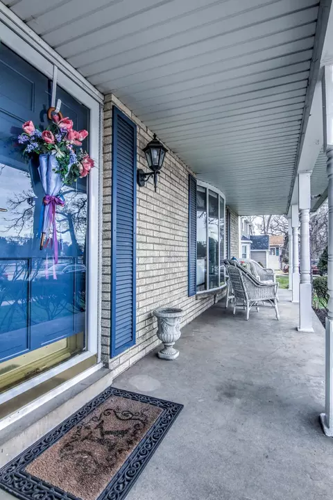 302 N Griffith Blvd, Griffith, IN 46319 photo 5