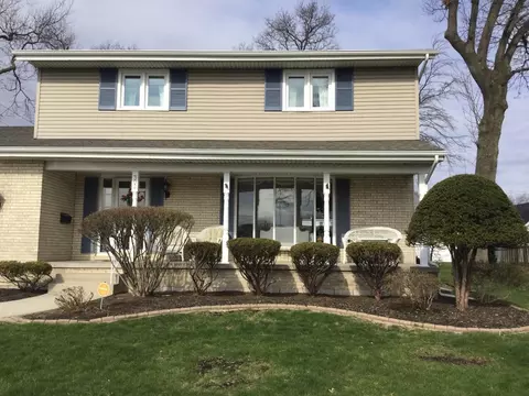 302 N Griffith Blvd, Griffith, IN 46319 photo 2