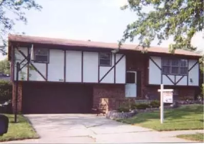 960 Apache Ct, Crown Point, IN 46307 photo 1