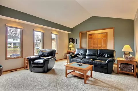 2532 Perry Ct, Dyer, IN 46311 photo 5