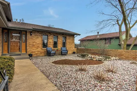 2532 Perry Ct, Dyer, IN 46311 photo 3
