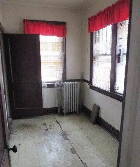 1047 Jackson St, Gary, IN 46402 photo 8