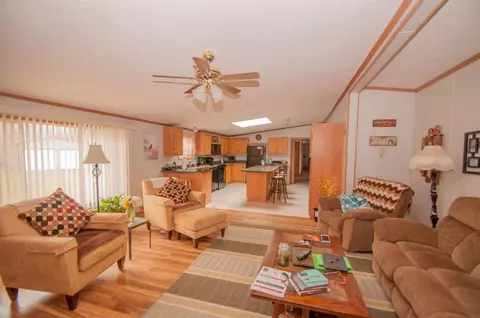 10385 N 583, De Motte, IN 46310 photo 9