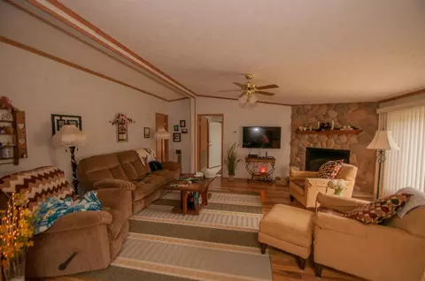 10385 N 583, De Motte, IN 46310 photo 5