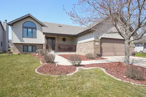8996 King Pl, Crown Point, IN 46307 photo 1