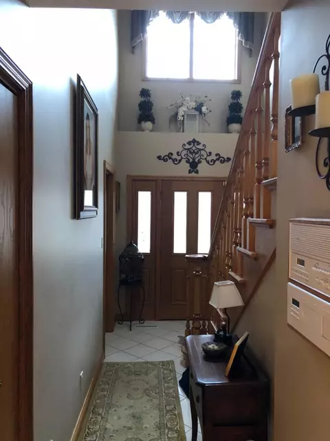 10232 Windfield Dr, Munster, IN 46321 photo 5
