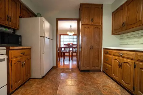 320 Beverly Pl, Munster, IN 46321 photo 6