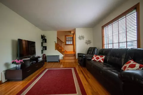 320 Beverly Pl, Munster, IN 46321 photo 4
