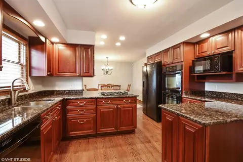 637 River Dr, Munster, IN 46321 photo 6