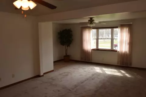 4524 Ross Rd, Gary, IN 46408 photo 4
