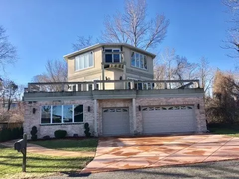 8440 Pine Ave, Gary, IN 46403 photo 1