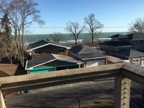 8440 Pine Ave, Gary, IN 46403 photo 2