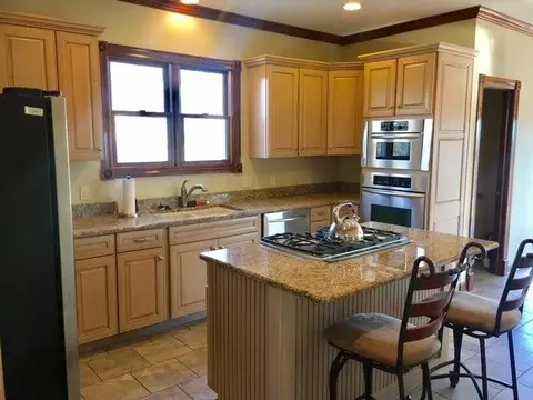 8440 Pine Ave, Gary, IN 46403 photo 5