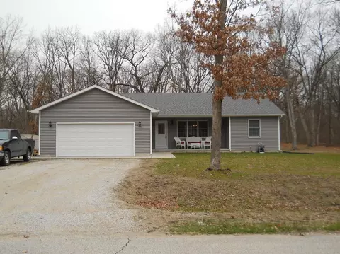 10902 N 565, De Motte, IN 46310 photo 1