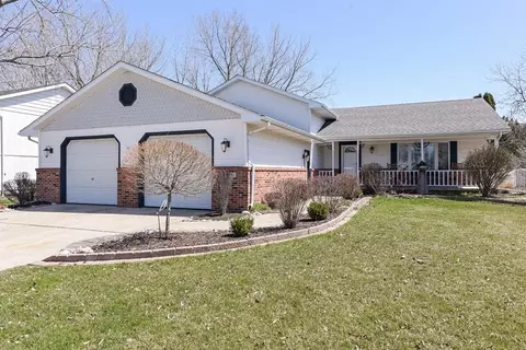 659 N Oriole Ct, Griffith, IN 46319 photo 1