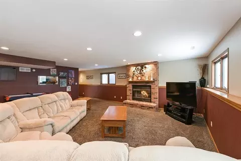 659 N Oriole Ct, Griffith, IN 46319 photo 7