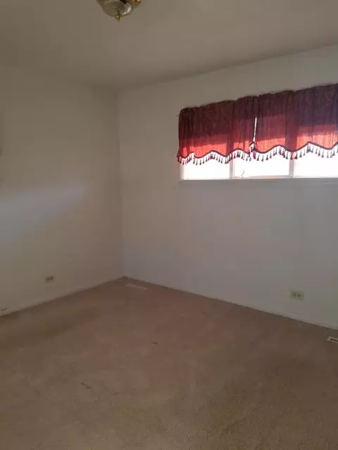 6725 Birch Pl, Gary, IN 46403 photo 10