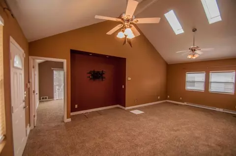 23619 Ivy St, Schneider, IN 46376 photo 11