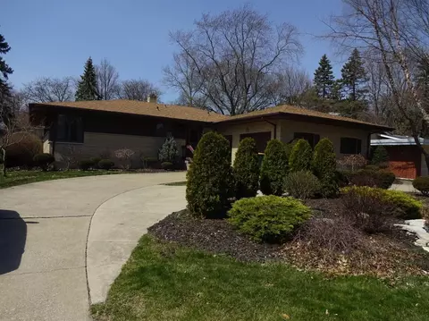 8708 Baring Ave, Munster, IN 46321 photo 1