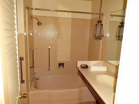 8708 Baring Ave, Munster, IN 46321 photo 6