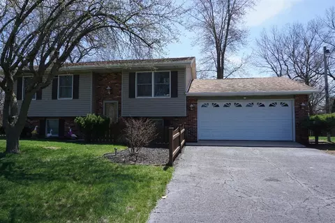 4721 E 1010, De Motte, IN 46310 photo 1