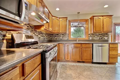 728 Keel Pl, Porter, IN 46304 photo 4