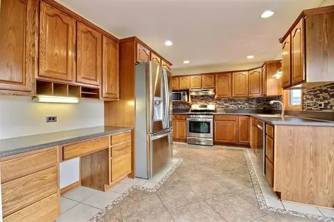 728 Keel Pl, Porter, IN 46304 photo 3