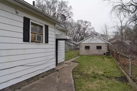 5037 Delaware St, Gary, IN 46409 photo 3
