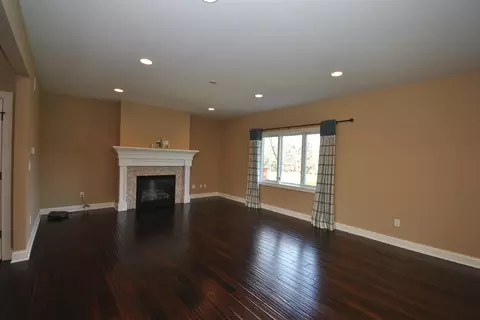 1111 Cornwallis Ln, Munster, IN 46321 photo 3