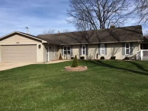 967 Apache Ct, Crown Point, IN 46307 photo 1