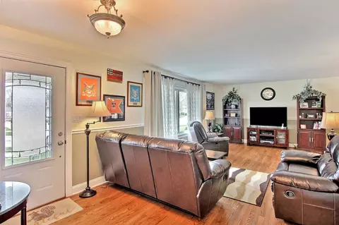 508 Cedar Ct, Munster, IN 46321 photo 3
