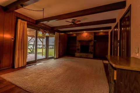 9149 Walnut Dr, Munster, IN 46321 photo 3