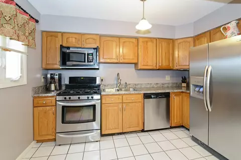 8021 Jackson Ave, Munster, IN 46321 photo 4