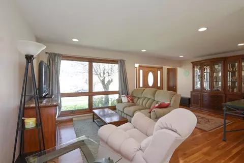 904 Fullerton Ave, Munster, IN 46321 photo 4