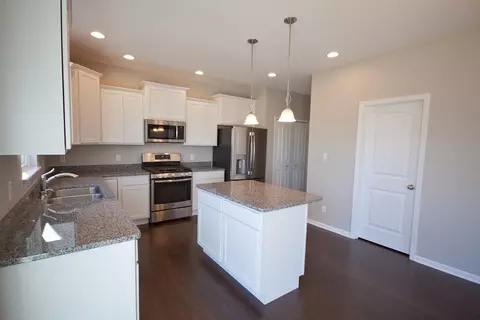 11481 Georgia Pl, Crown Point, IN 46307 photo 4