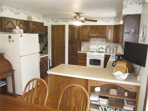 6853 Tranquility Dr, De Motte, IN 46310 photo 8