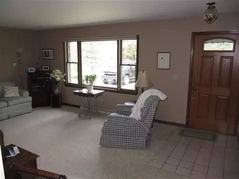 6853 Tranquility Dr, De Motte, IN 46310 photo 6