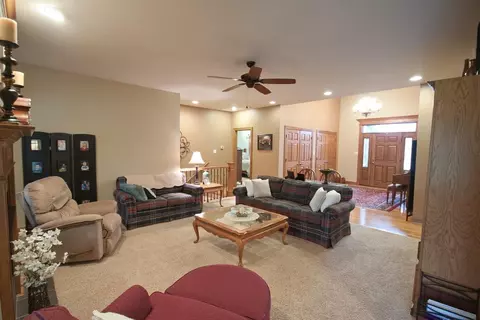 404 77th Ave, Dyer, IN 46311 photo 5