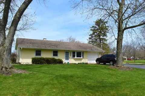 10522 Baker Pl, Crown Point, IN 46307 photo 1