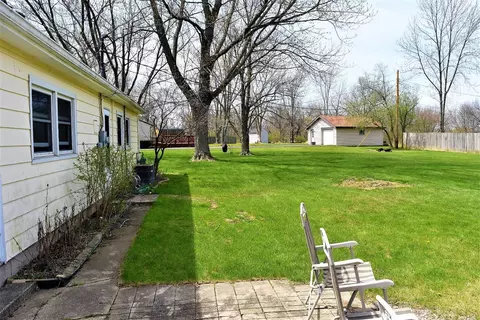 10522 Baker Pl, Crown Point, IN 46307 photo 2