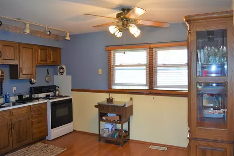 10522 Baker Pl, Crown Point, IN 46307 photo 8