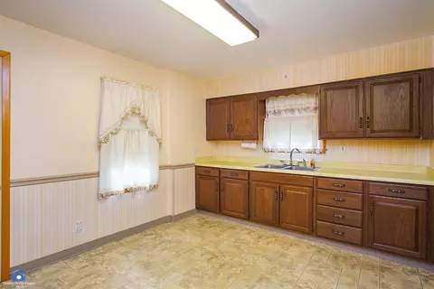 2129 Lake Ave, Whiting, IN 46394 photo 6