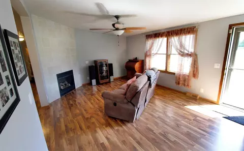 842 S Cline Ave, Griffith, IN 46319 photo 3