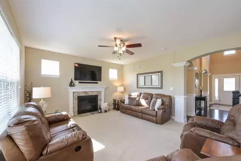 2353 Walker Dr, Valparaiso, IN 46385 photo 3