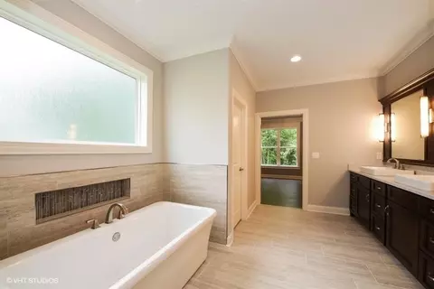 312 W Sedgewood Dr, Valparaiso, IN 46385 photo 10