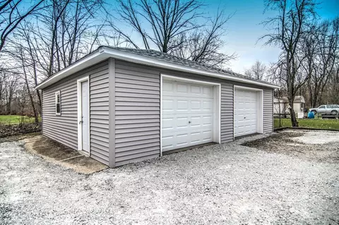 1119 E Highway 330, Griffith, IN 46319 photo 2