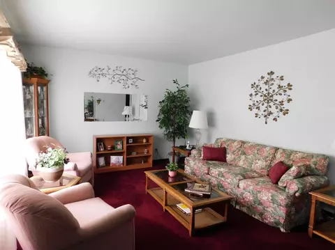 214 N True St, Griffith, IN 46319 photo 7