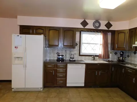214 N True St, Griffith, IN 46319 photo 10