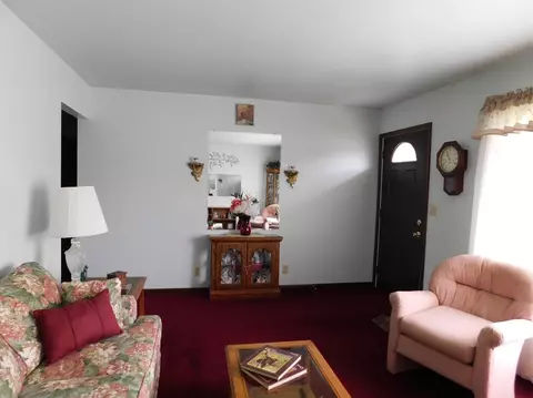 214 N True St, Griffith, IN 46319 photo 8