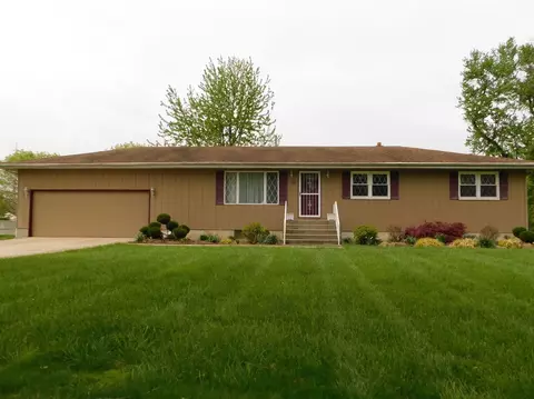 214 N True St, Griffith, IN 46319 photo 1